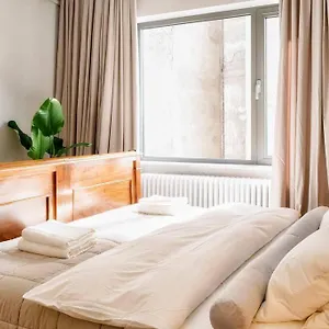 Luxurious Huge Flat With Large Terrace בוקרשט